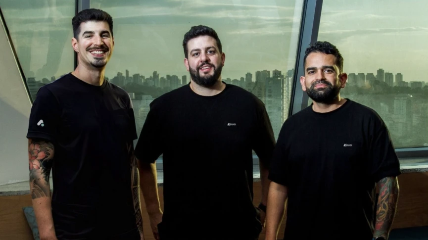 Rodrigo Rodrigues, Juan José Behrend e Carlos Marín, fundadores da Akua